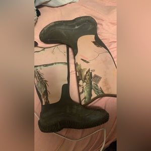 Muck boots